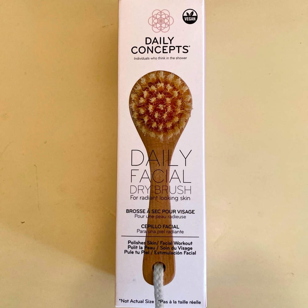 Facial brush